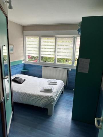 Hote De La Plage Dunkirk Bagian luar foto