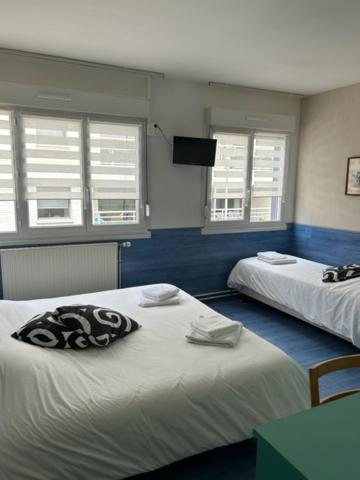 Hote De La Plage Dunkirk Bagian luar foto